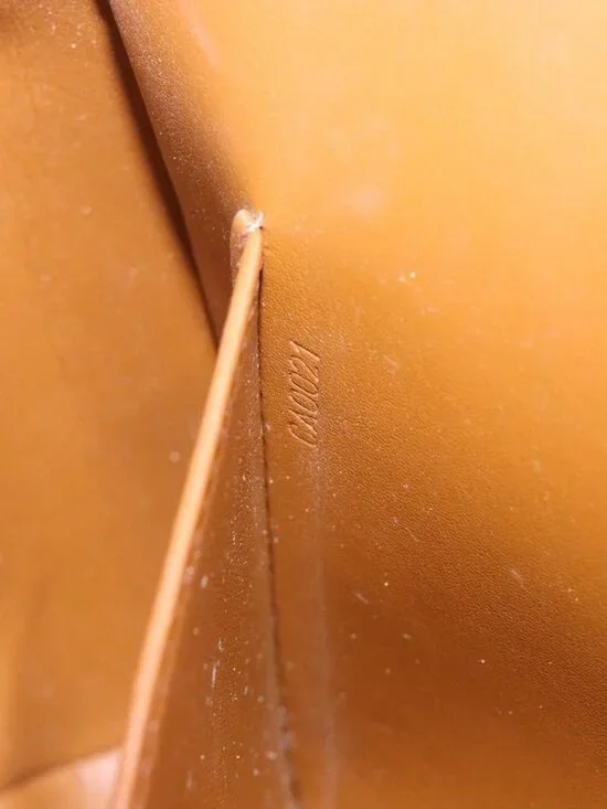 Authentic LOUIS VUITTON Monogram Vernis Thompson Street Bag Bronze M91124 LV - Picture 4 of 16